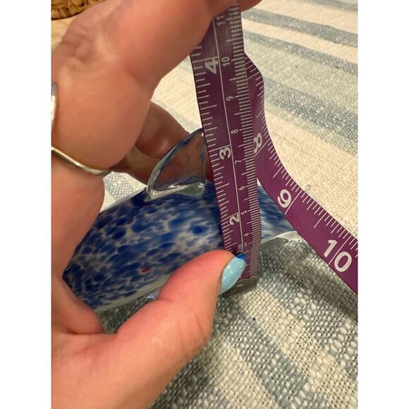 Two glass dolphin paperweights - Picture 10 of 11